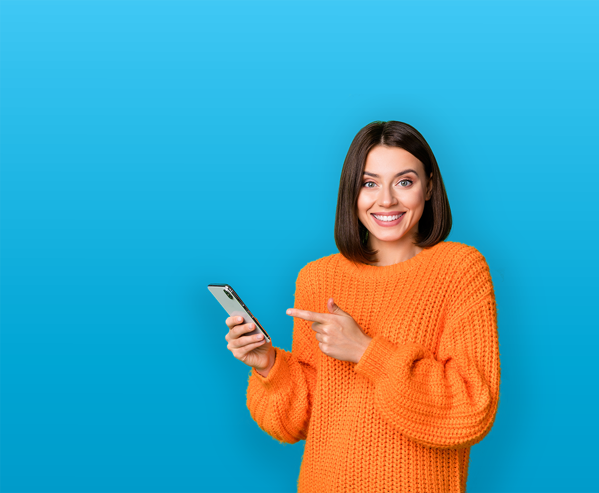 girl_with_phone girl_with_phone